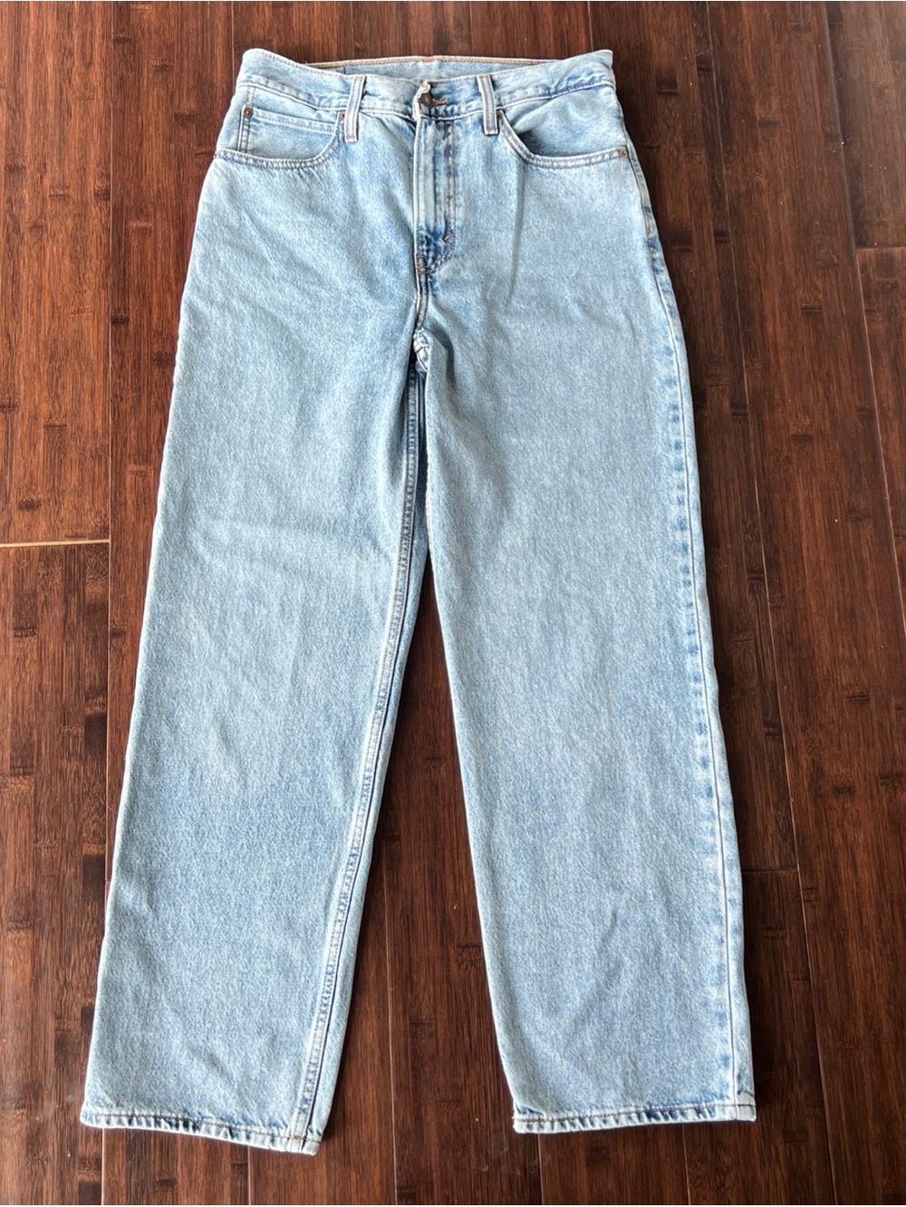 Levi's Women’s Big E Premium Light Blue Denim Jeans 27 x30 Barrel Leg High Waist